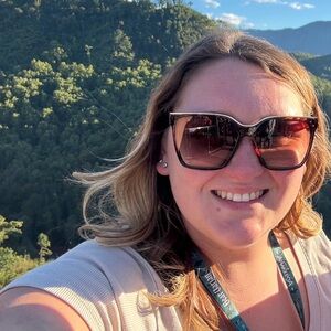 Meet your Posher, Sabrina